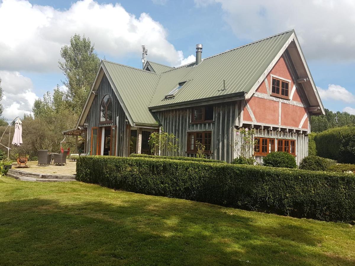 Streamside Country Manor Walton Exterior foto