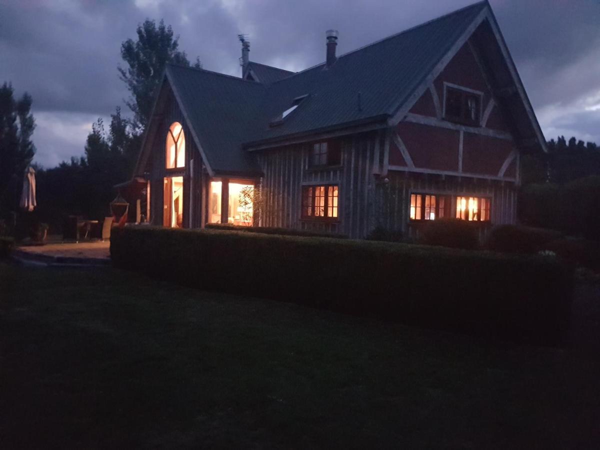 Streamside Country Manor Walton Exterior foto