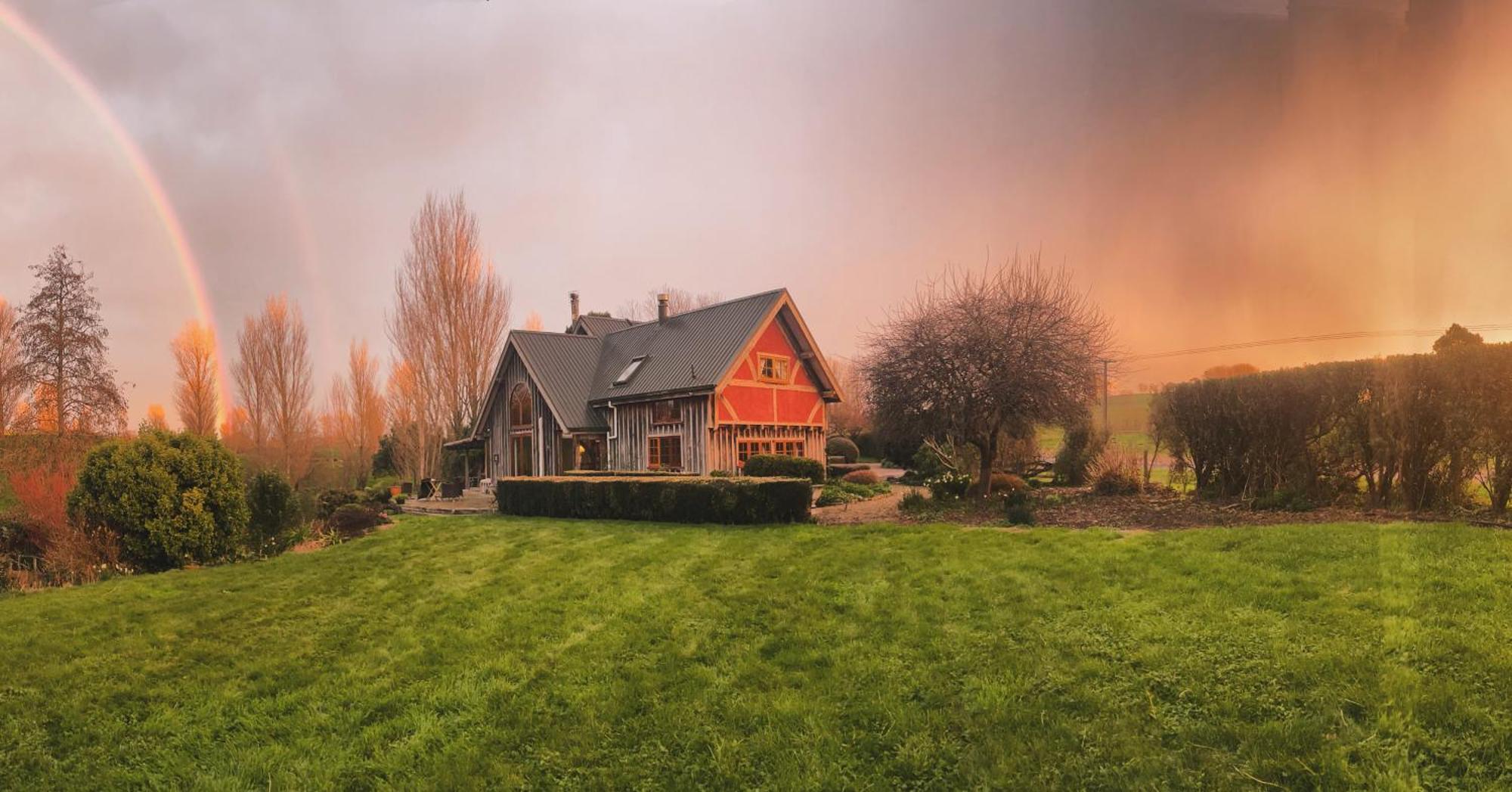 Streamside Country Manor Walton Exterior foto